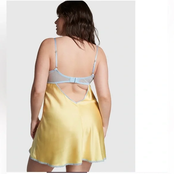 Sailor satin dress - Picture 2 of 3